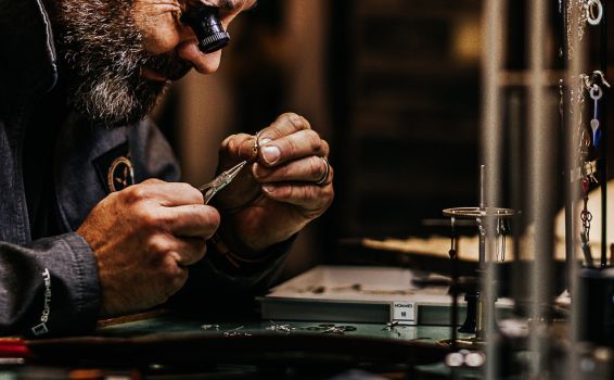 couture artisan machine main